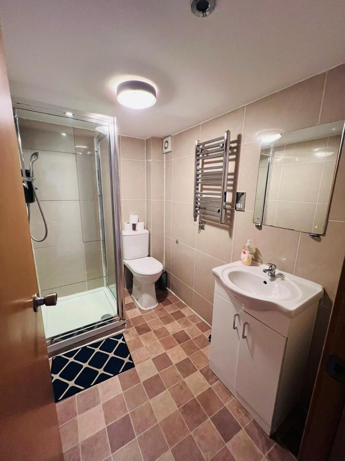 Апартаменты F101-First Floor Flat Fits 3 Near Hyde Park Лондон Экстерьер фото